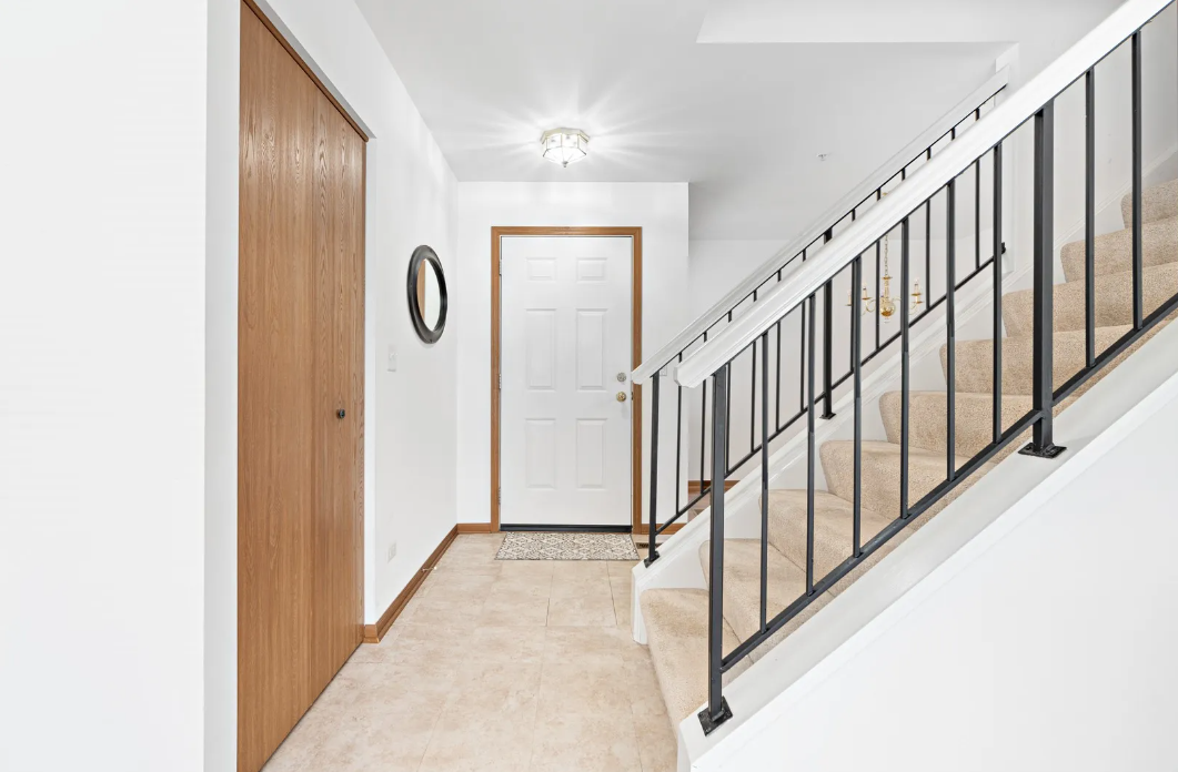 1338 Orleans Dr - Photo 3 of 16