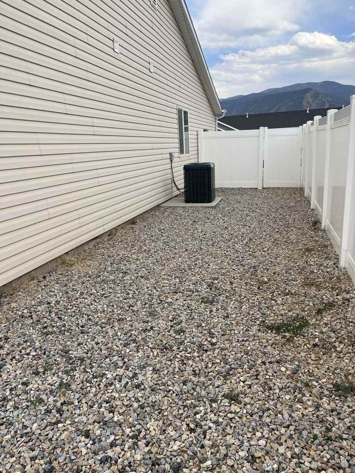 2155 N 550 W #1 - Photo 2 of 18