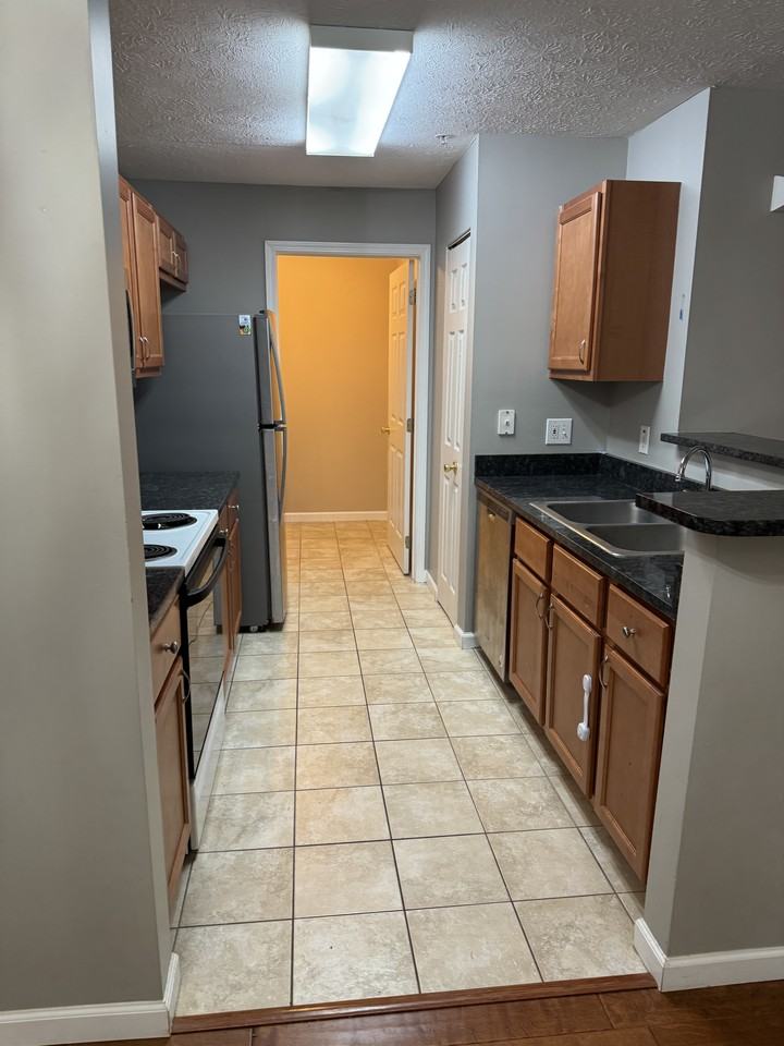 14908 Lenox Dr #508 - Photo 6 of 21