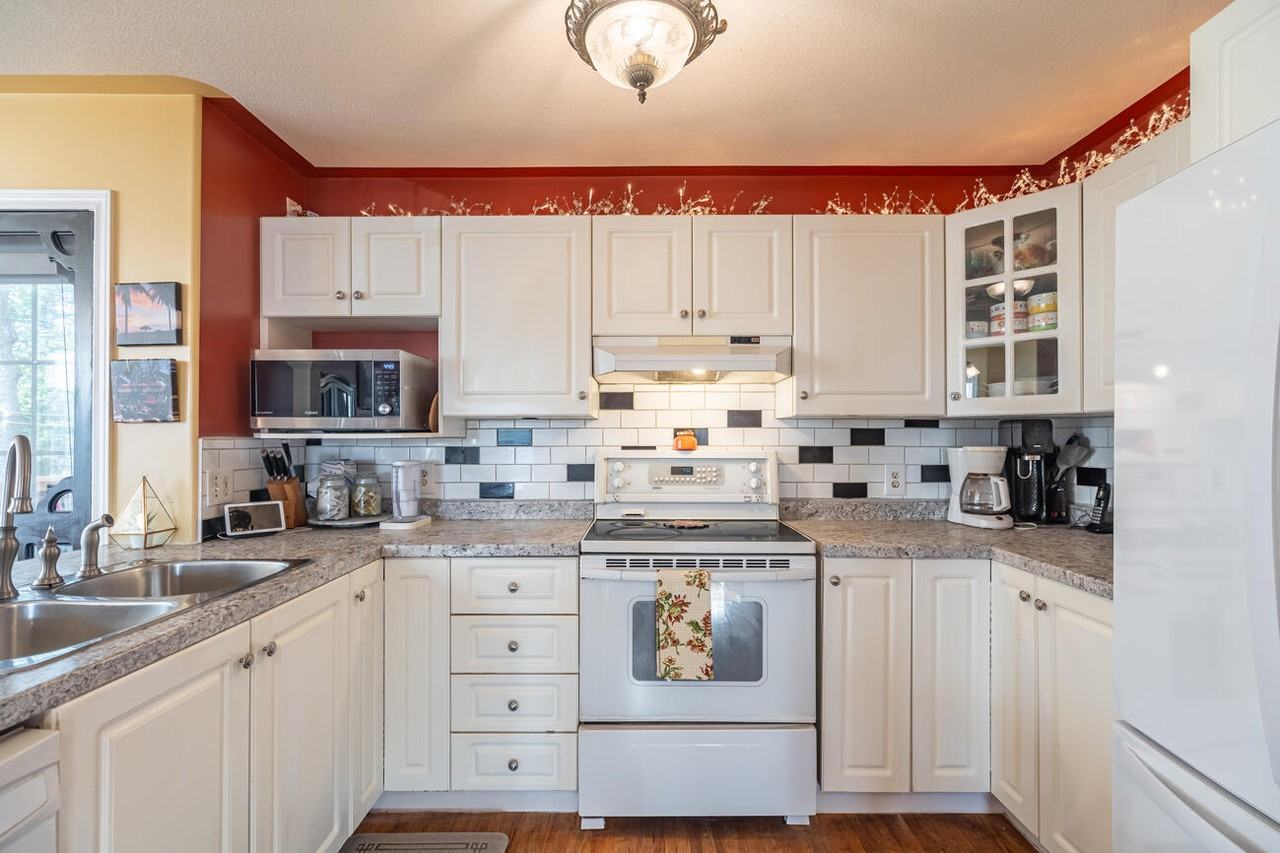 57 Jon Jacques Court - Photo 3 of 12