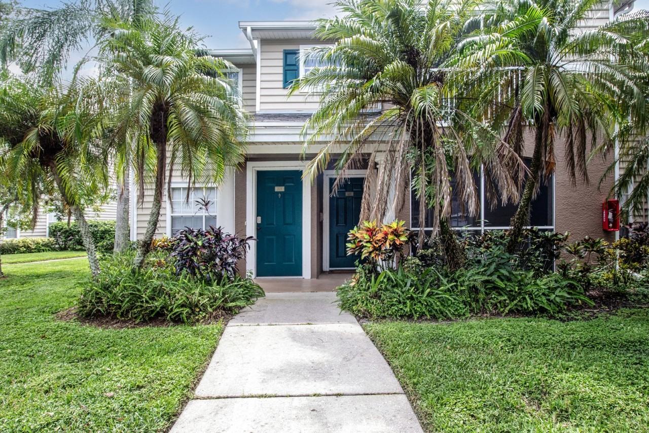 8905 Manor Loop #201 - Photo 2 of 49