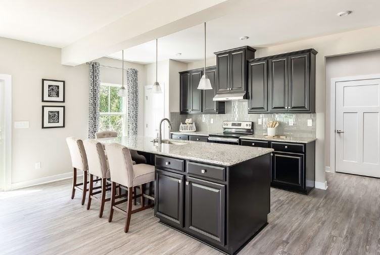 104 Brooke Village Dr - Photo 3 of 10