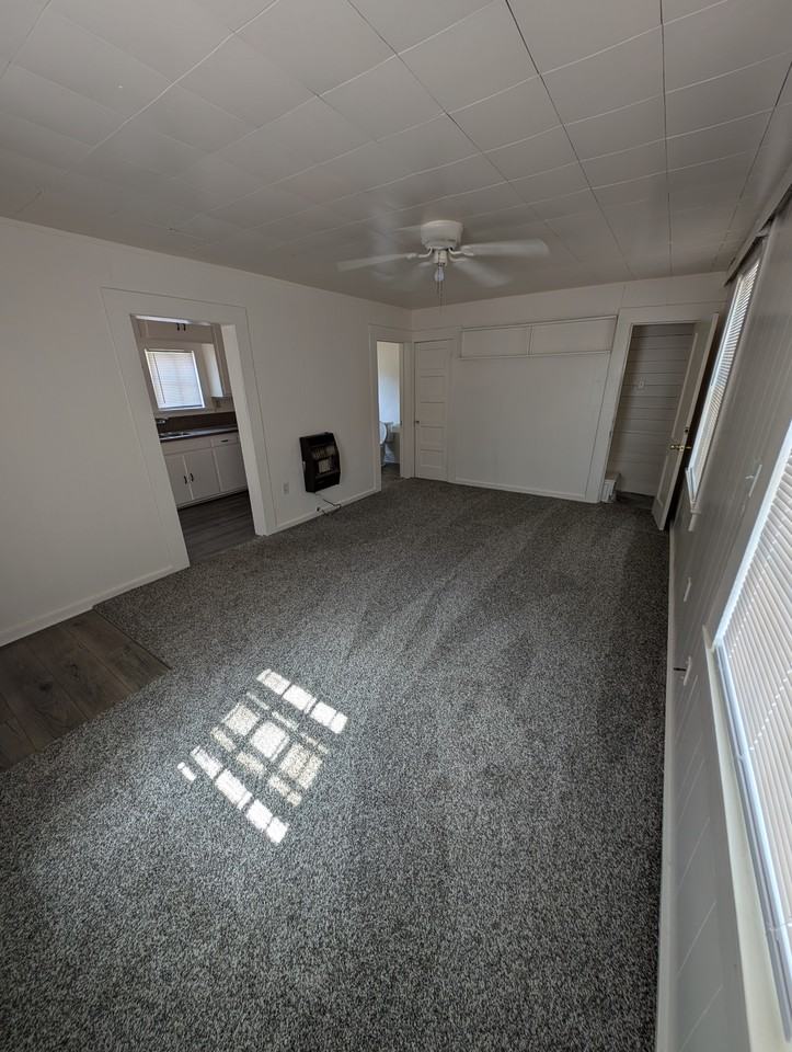 2423 N 20th St #NA - Photo 4 of 9