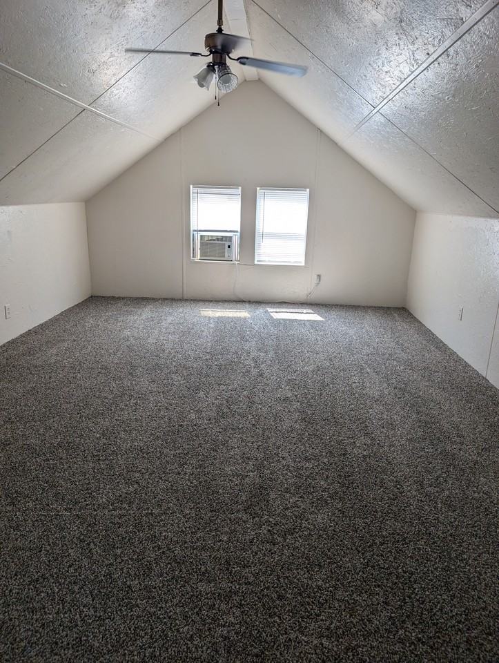 2423 N 20th St #NA - Photo 7 of 9