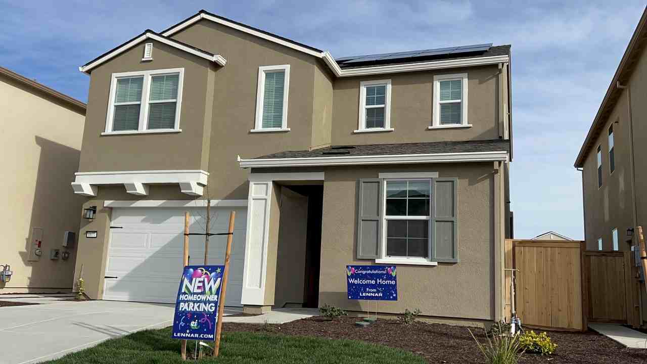 8877 Monroe Dr #NA - Photo 6 of 7