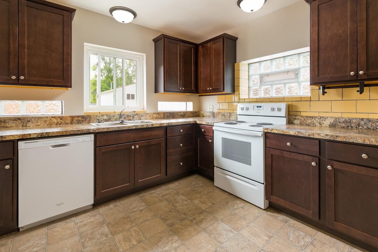 311 Stoddard Ave #NA - Photo 4 of 13