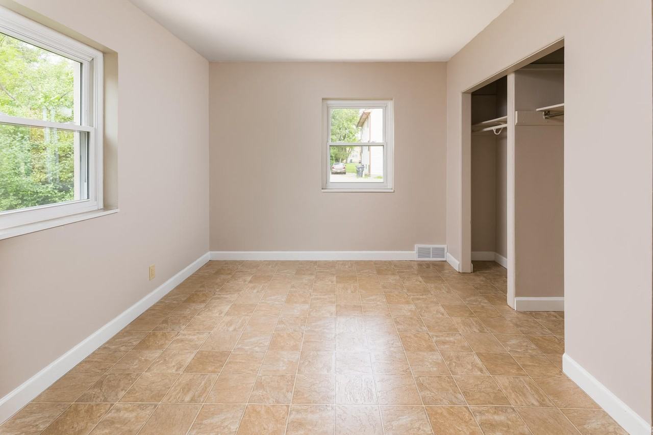 311 Stoddard Ave #NA - Photo 6 of 13