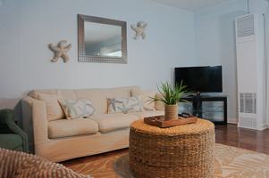 featured image of 5 1st St #7