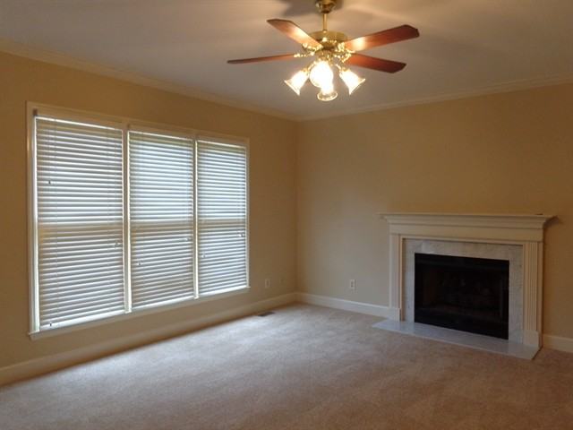 204 E Bend Ct - Photo 3 of 19