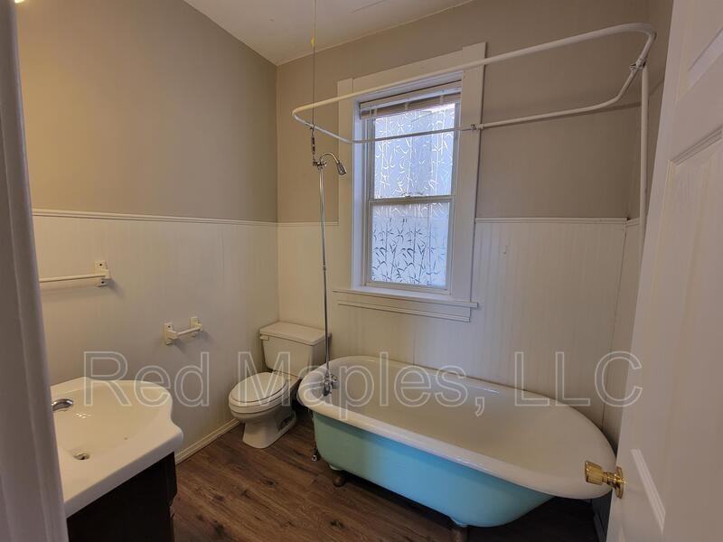 6443 Idaho Ave - Photo 6 of 10