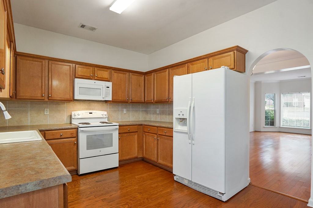 164 Village Ln - Photo 6 of 24