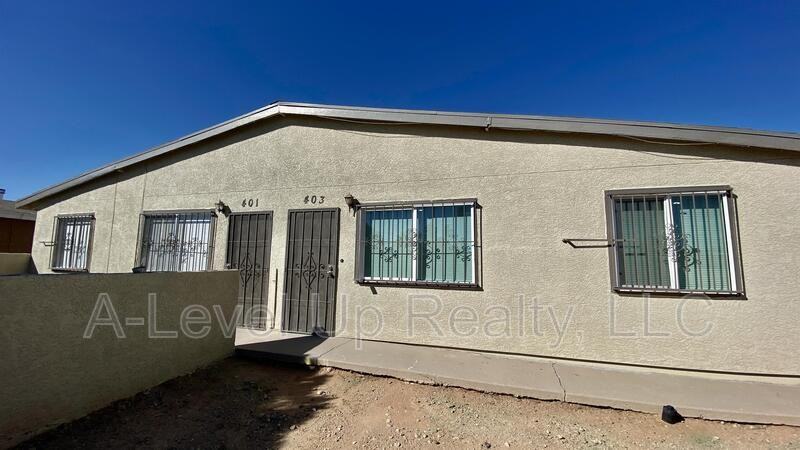 403 E Thoroughbred St - Photo 2 of 31