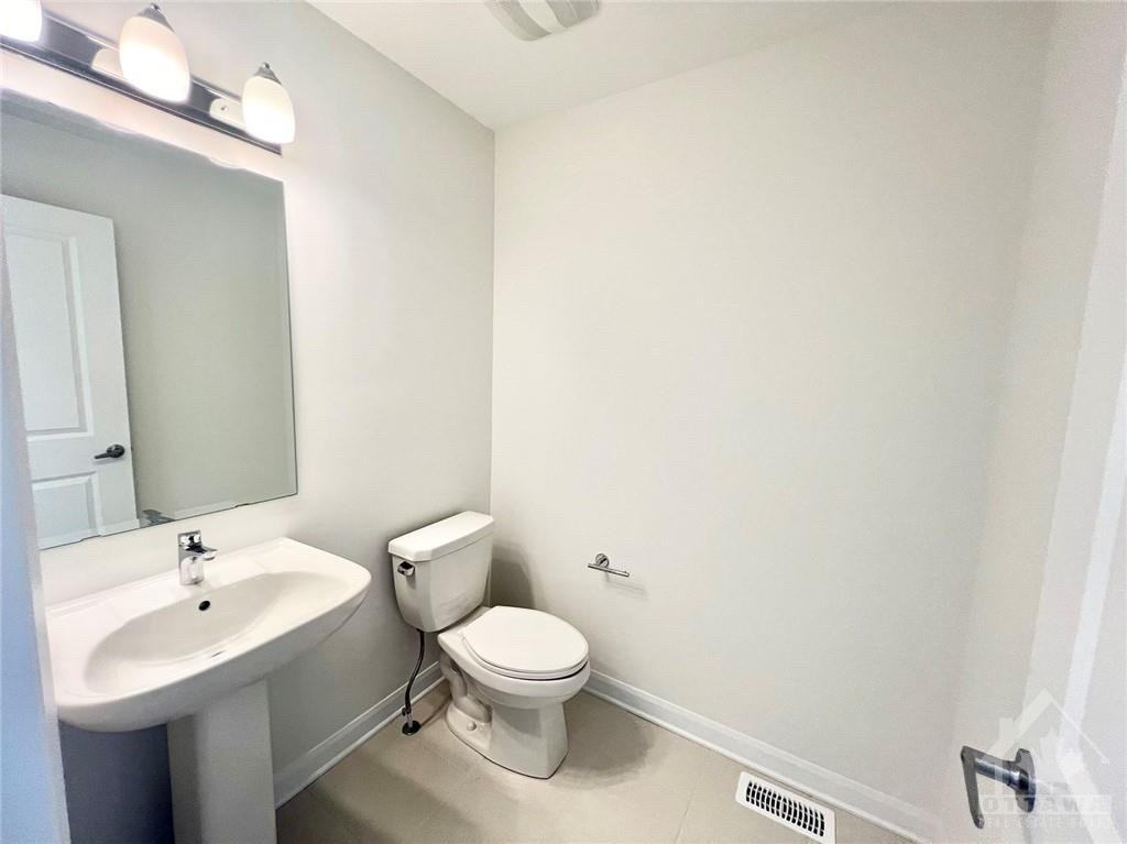 273 Elsie Macgill Walk - Photo 3 of 11