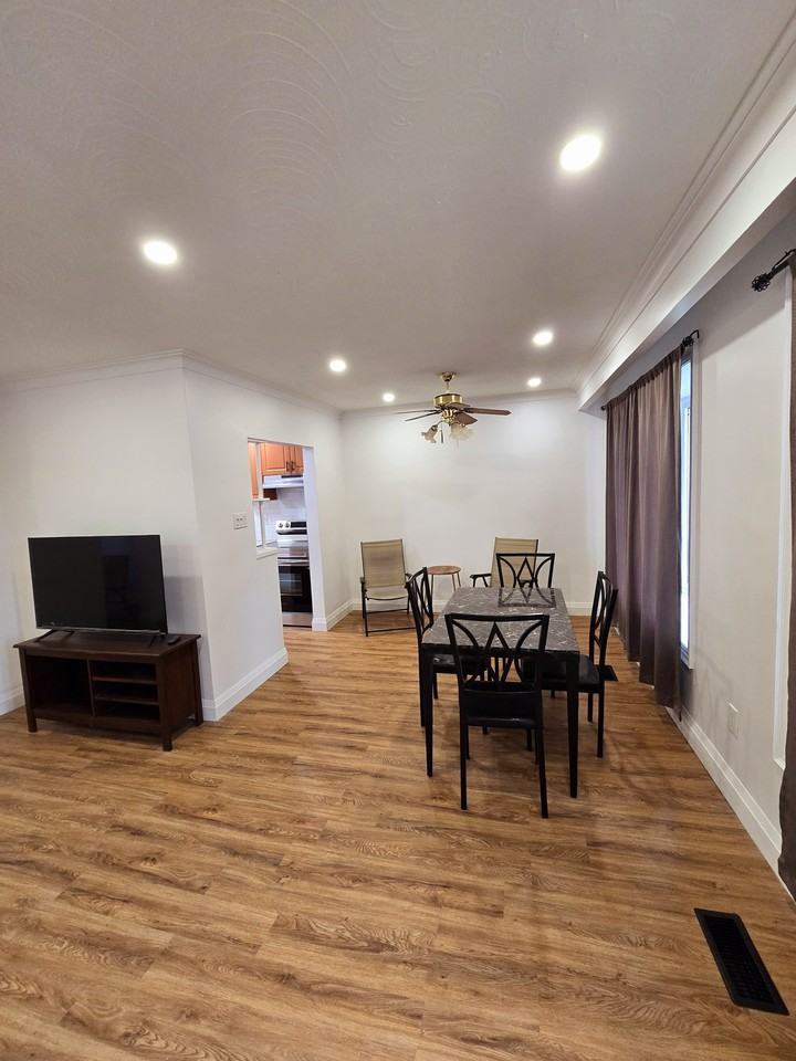 110 Milford Haven Drive - Photo 3 of 16