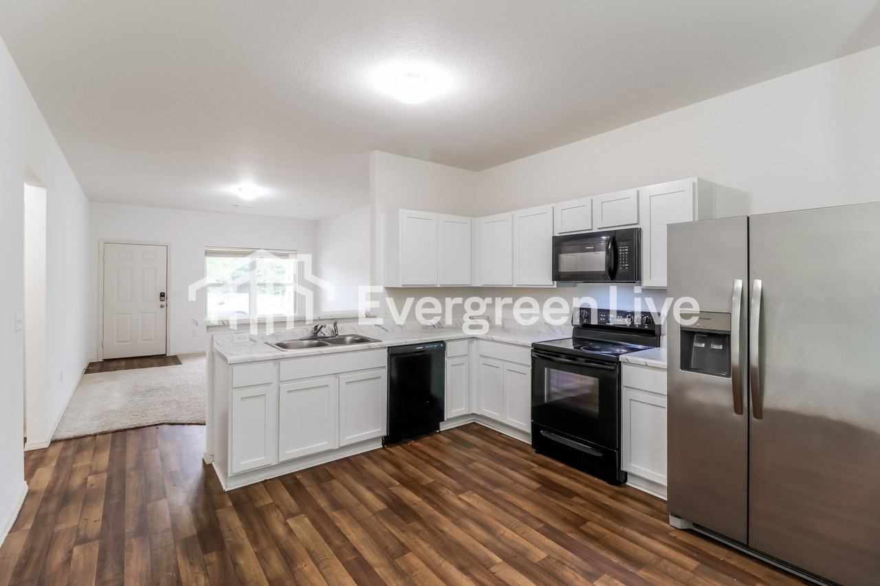 20 Harvest Ln - Photo 3 of 15