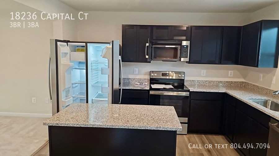 18236 Capital Ct - Photo 3 of 11