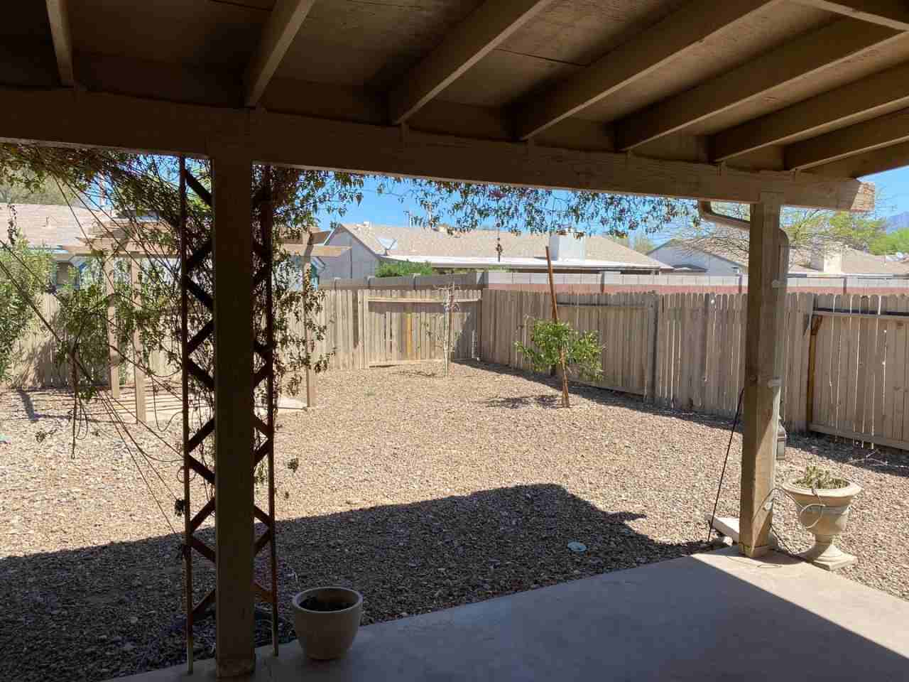 2550 West Fanbrook Road - Photo 3 of 6