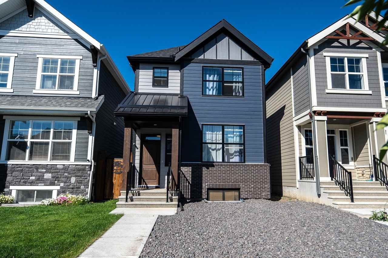 582 Masters Road Southeast, Calgary, AB T3M 2B6, CAN 3 bedroom House