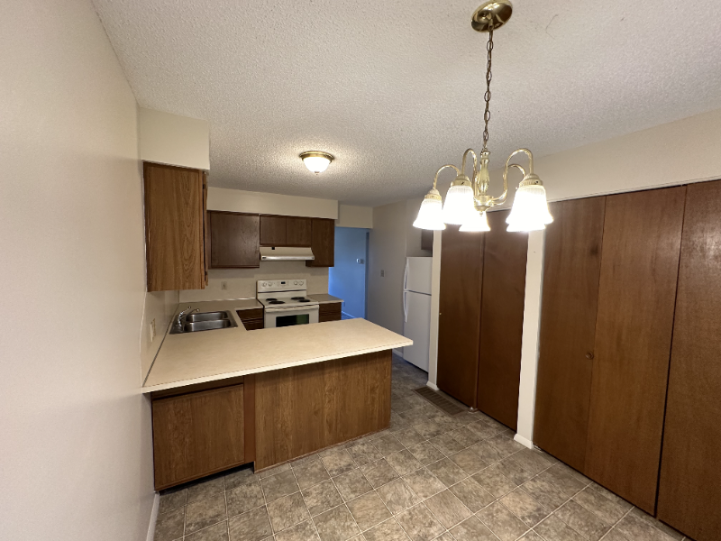 600 Cumberland Dr #610 - Photo 3 of 14