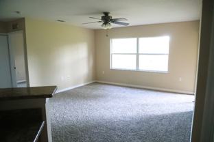 4600 E Moody Blvd - Photo 1 of 1