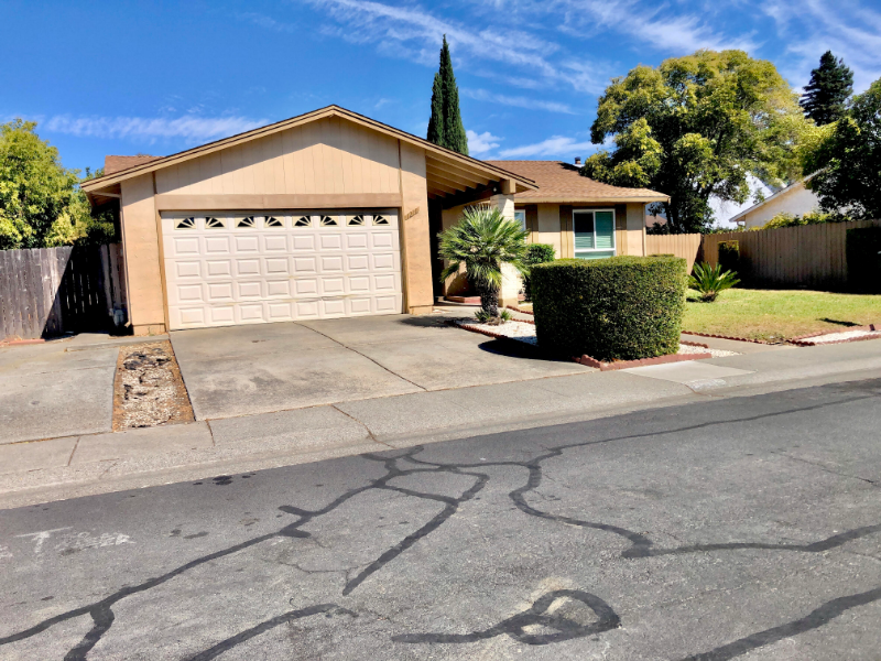 1210 Waxwing Dr - Photo 2 of 12