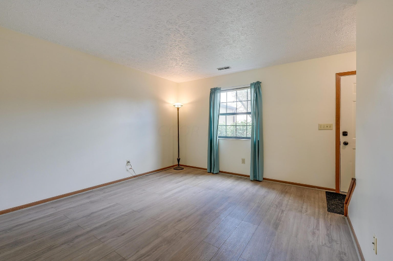655 Alta View Ct - Photo 3 of 16