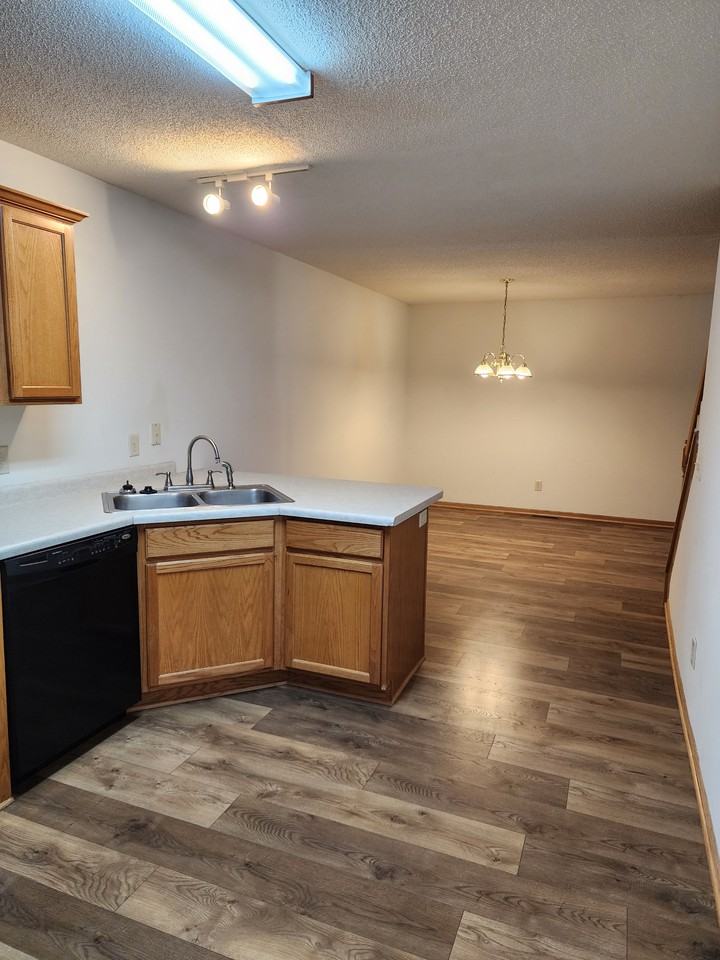 1904 Hawthorne Pt #1904 - Photo 2 of 10