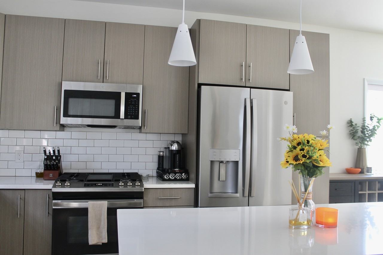 1889 West 54th Street #NA - Photo 5 of 27