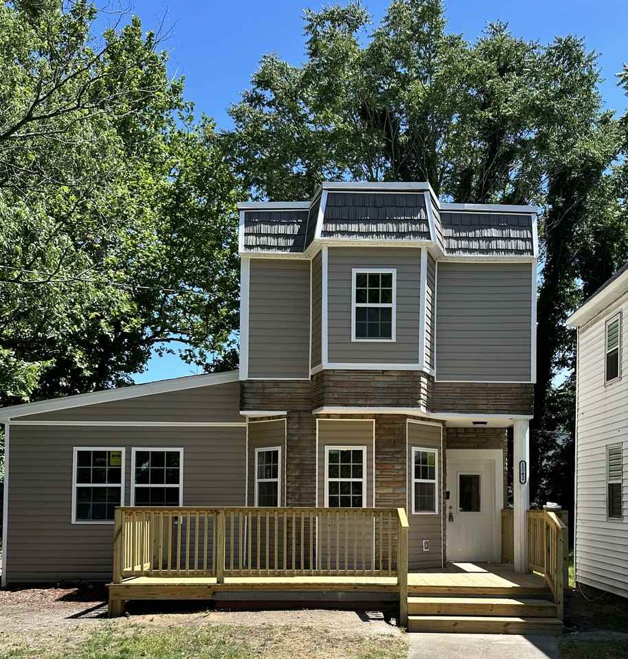 1242 26th St #NA - Photo 3 of 7