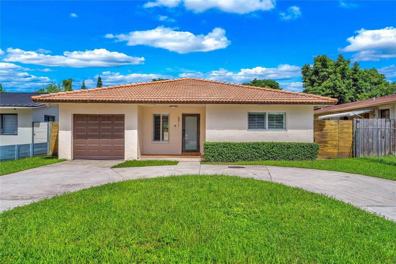 6911 Sw 83rd Ct #NA - Photo 2 of 10