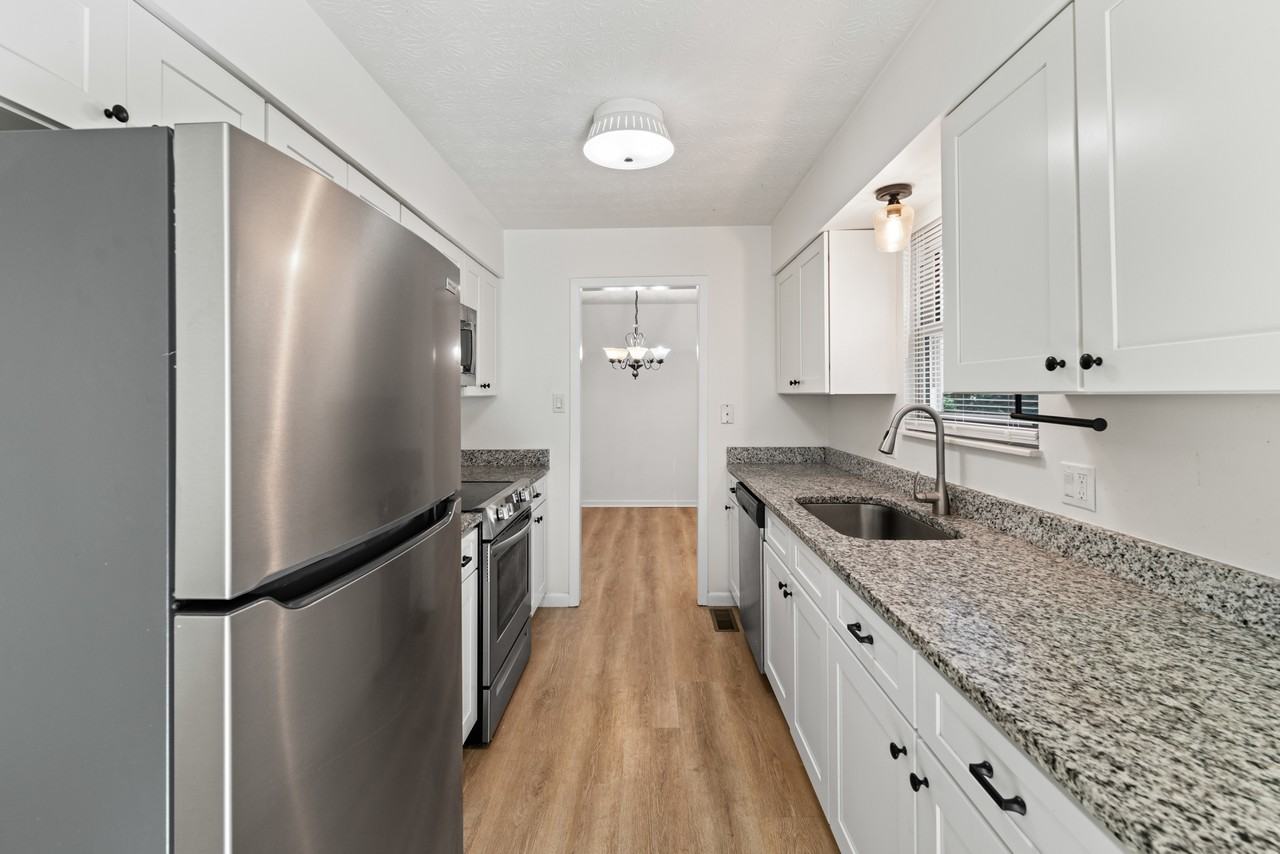 520 Harrow Rd #NA - Photo 3 of 27