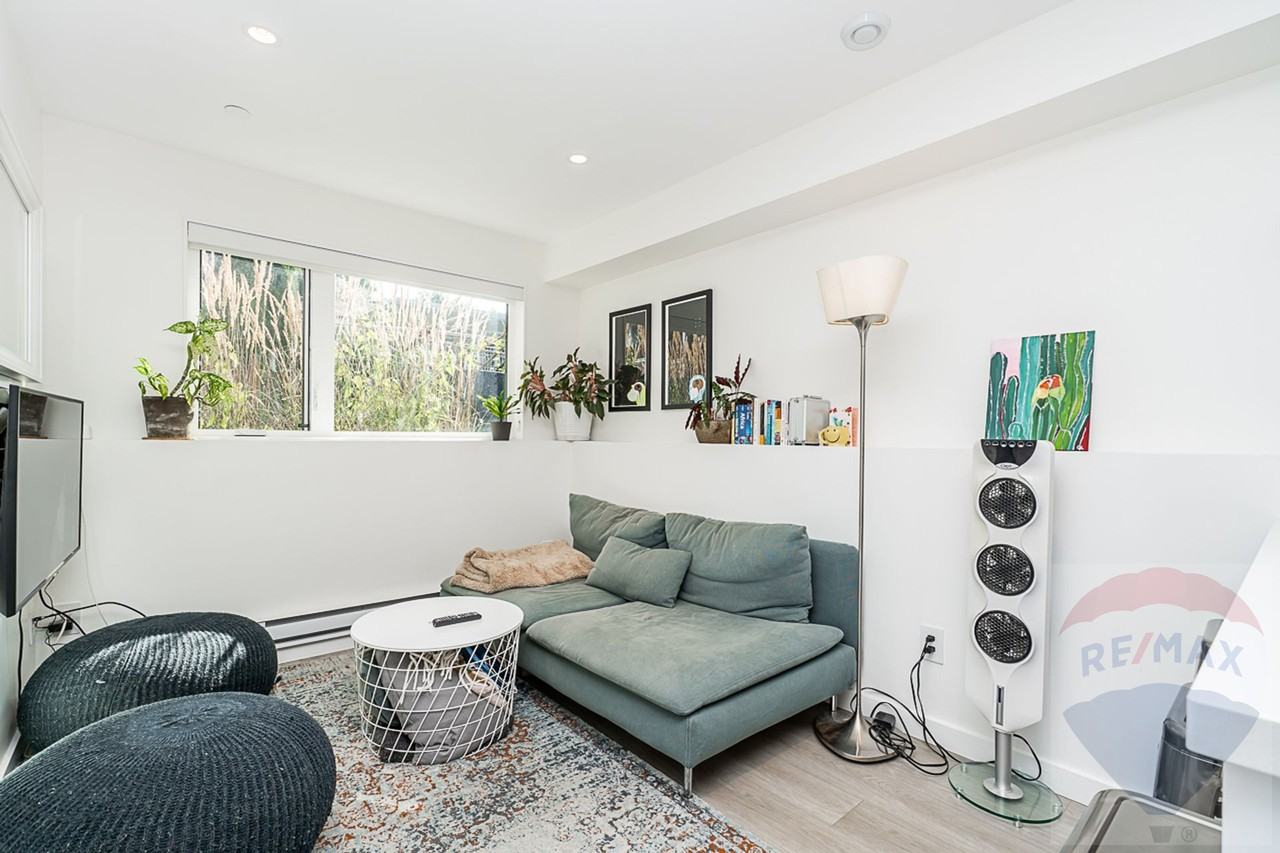 782 East 19th Avenue - Photo 3 of 31