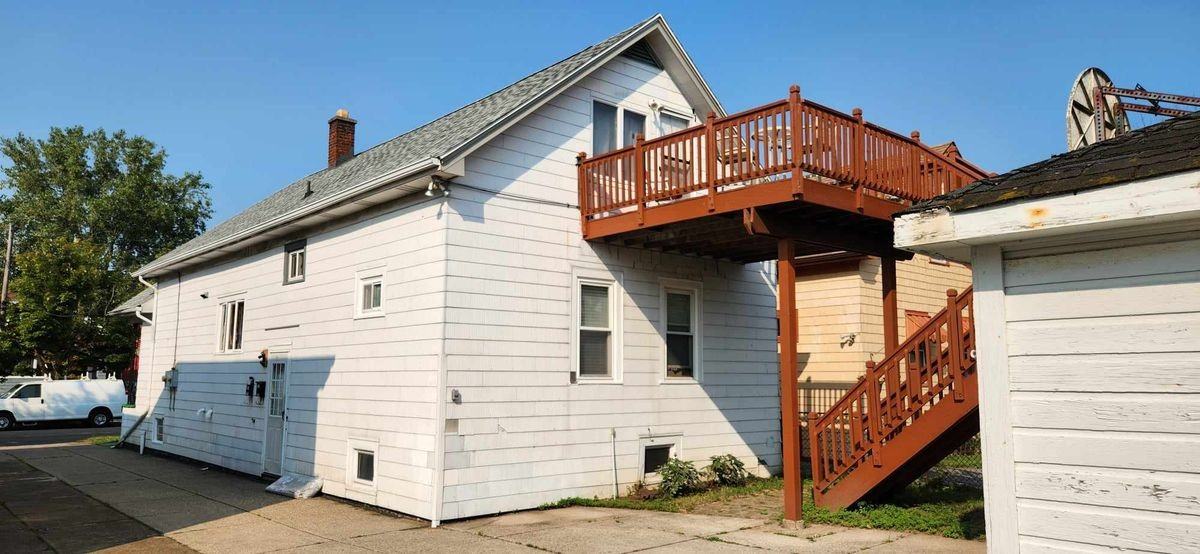 477 Winspear Ave - Photo 2 of 11