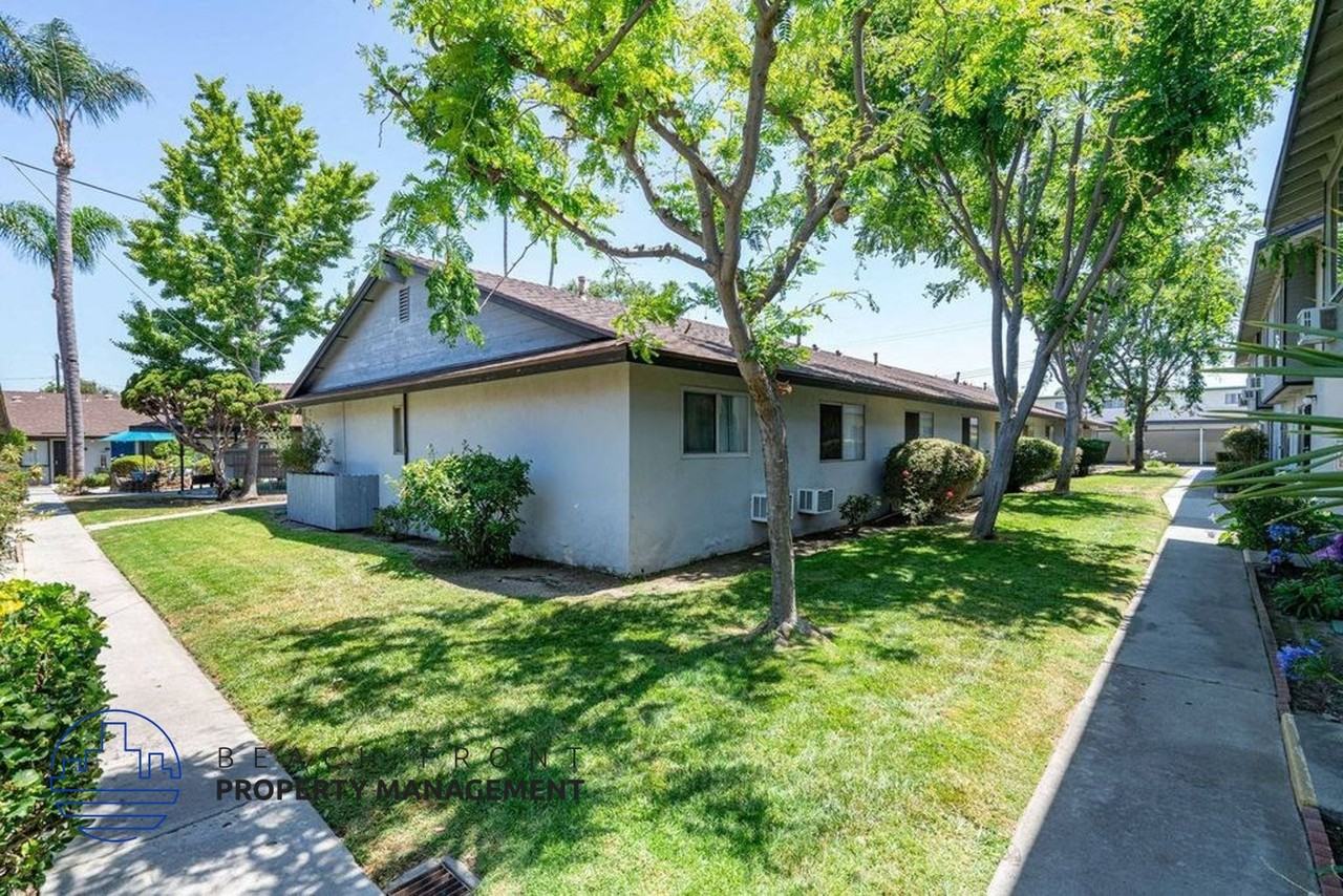 217 S. Knott Ave. - Photo 4 of 17