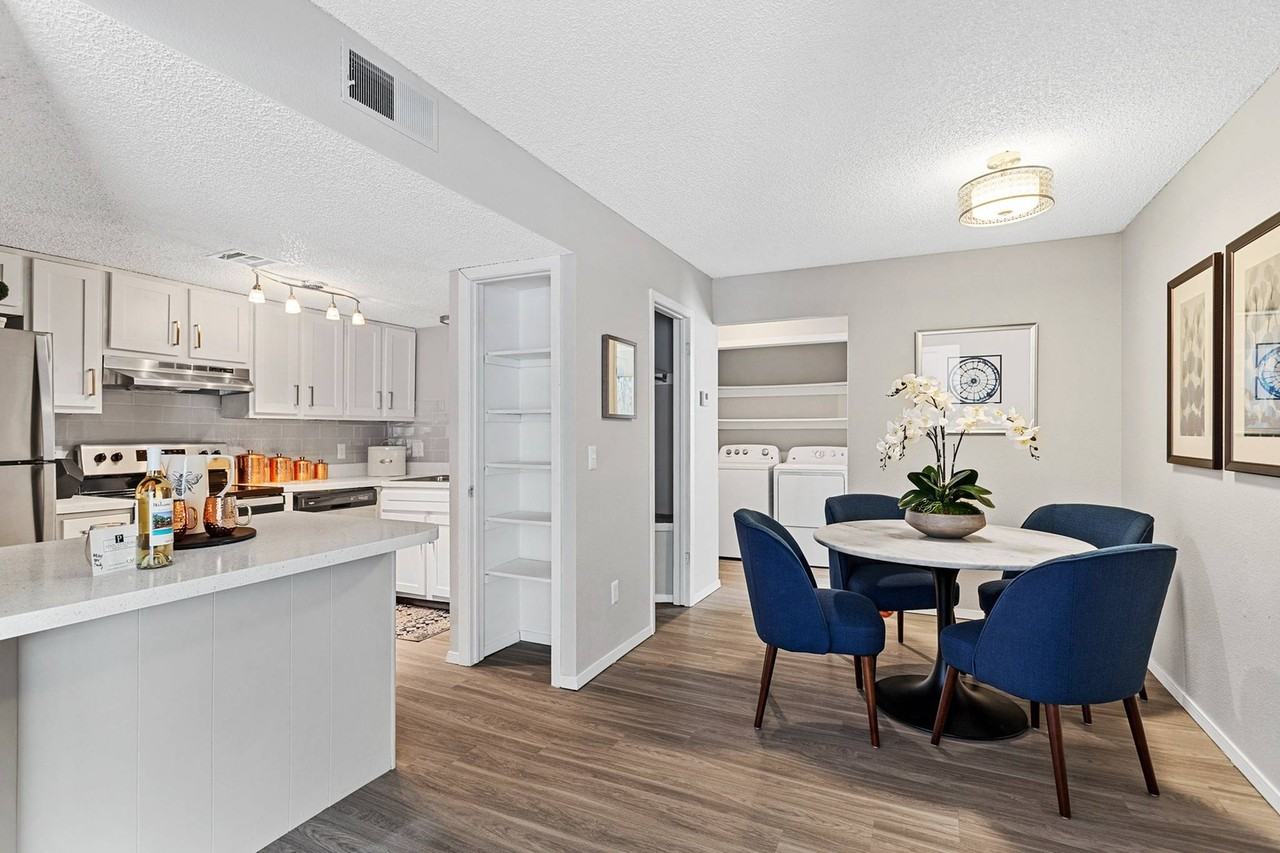 Penn Station - Photo 2 of 44