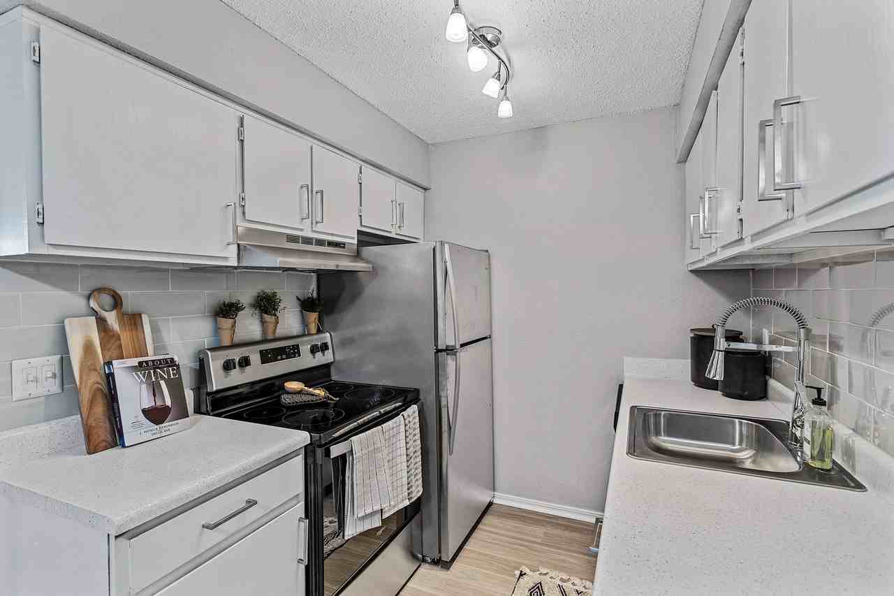 2201 Nw 122nd St