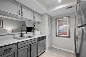 featured image of 13950 Trinity Blvd