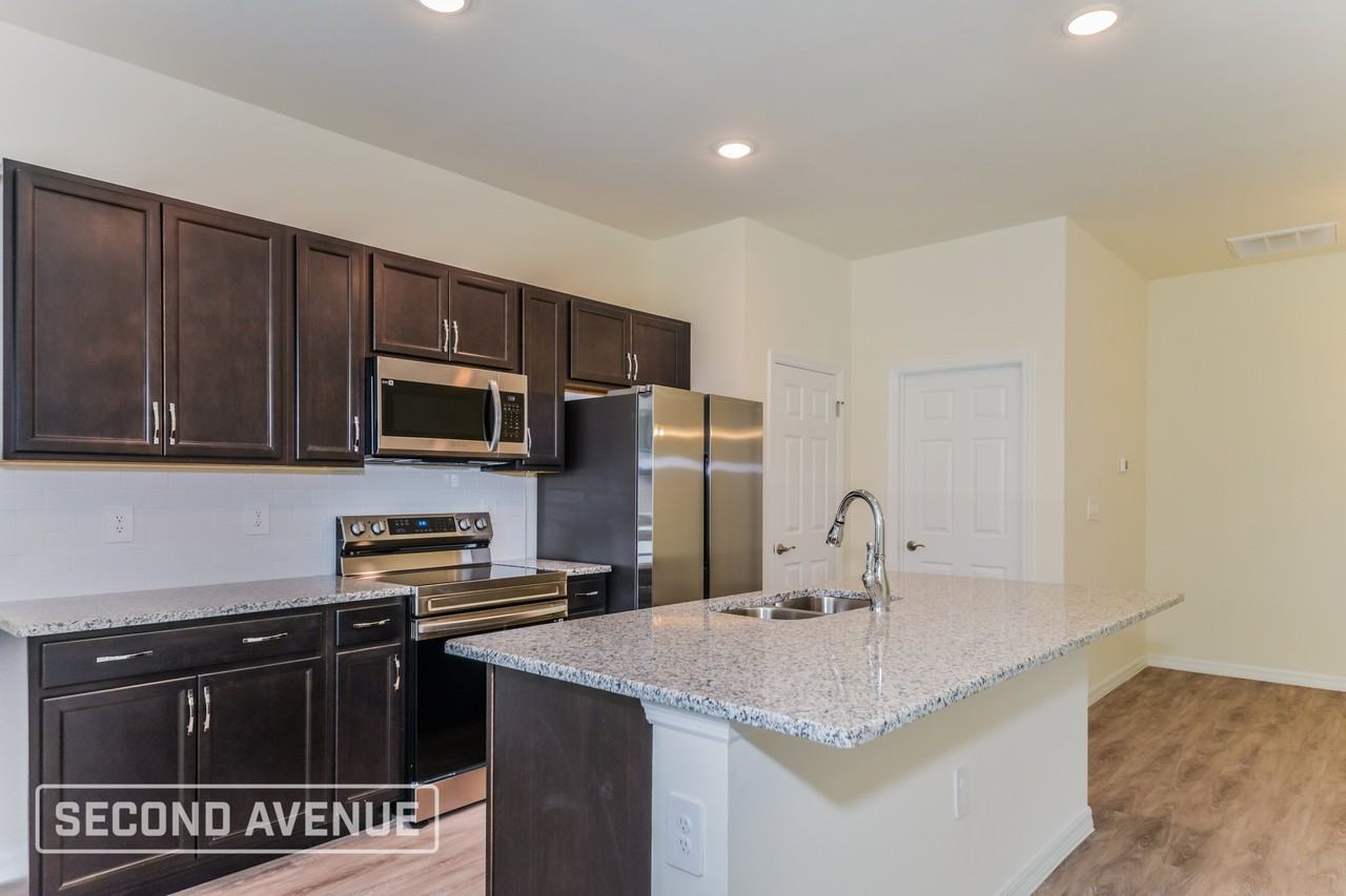 5223 Jody Ave - Photo 6 of 27