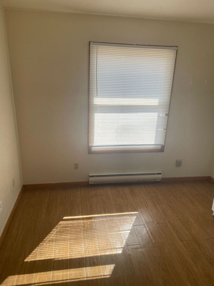 Woodgate Apartments - Photo 2 of 5