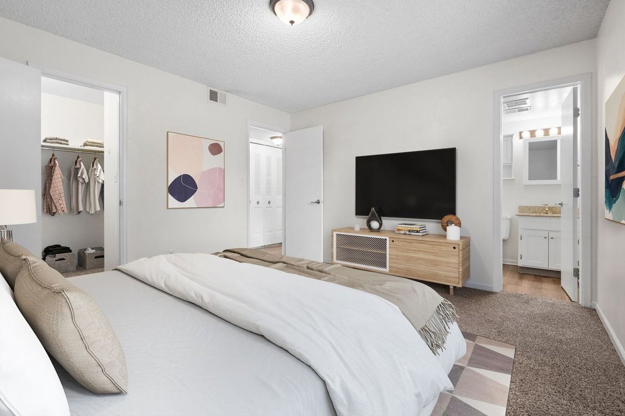 Lakemont Apartments - Photo 7 of 50