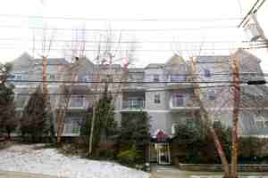 featured image of 111 S Broadway