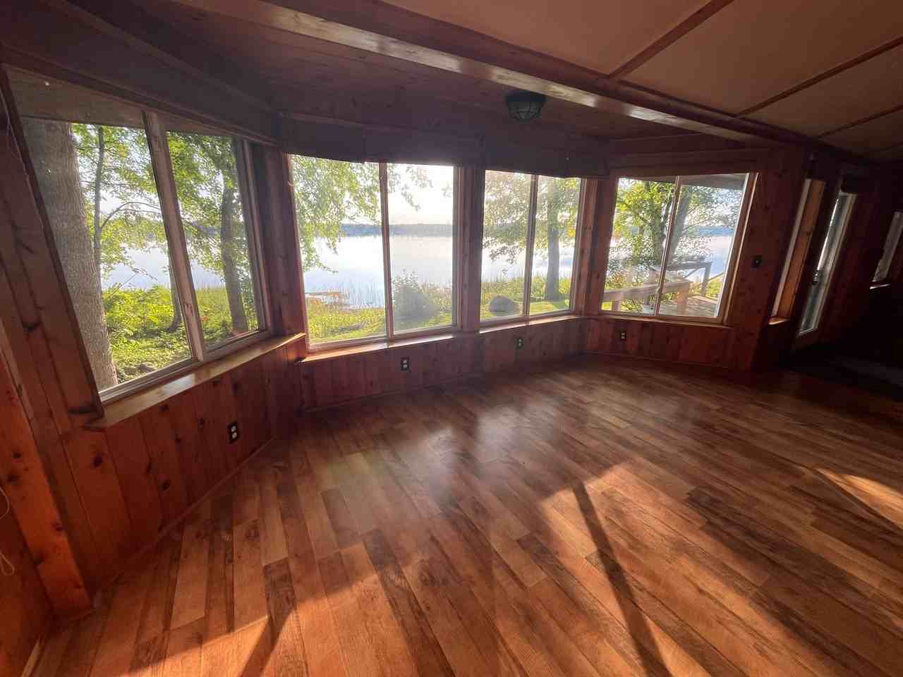 130 Windemere Ln - Photo 3 of 20