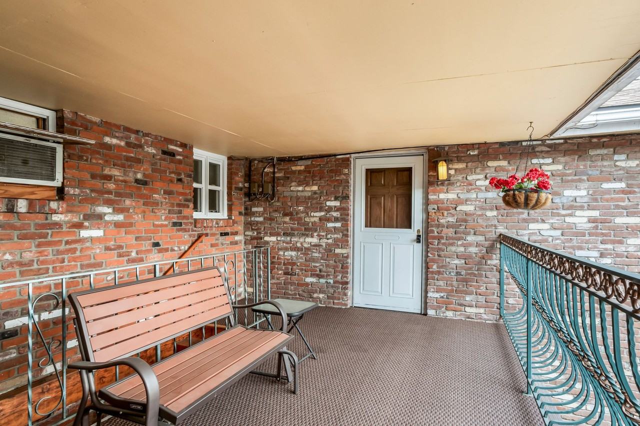 621 3rd Street - Photo 6 of 32