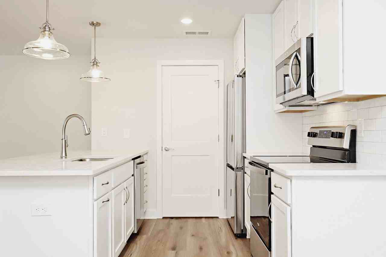 Mary Jackson Ct 5061 - Photo 3 of 21