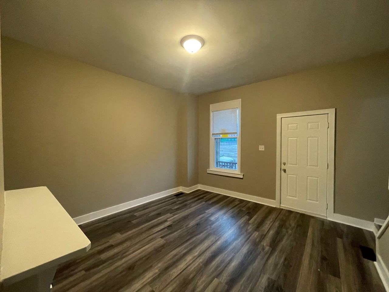 1647 Cooper St - Photo 3 of 22