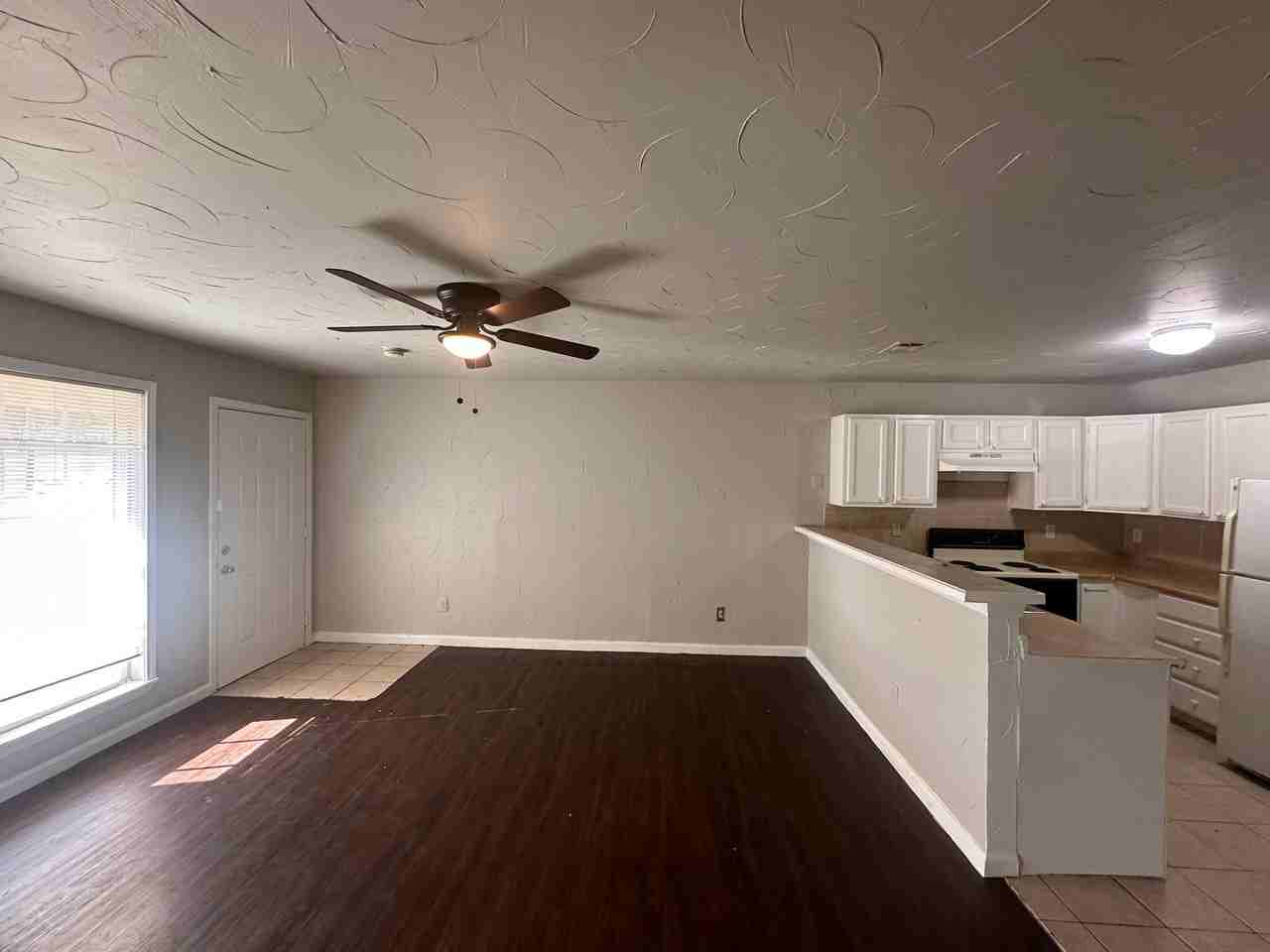 2927-29 New York Ave - Photo 3 of 12