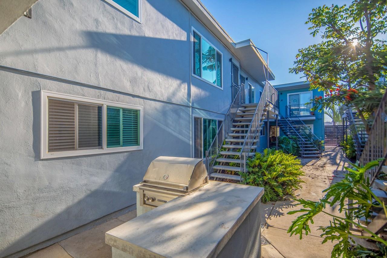 Amazing centrally located and renovated property! - Photo 3 of 5