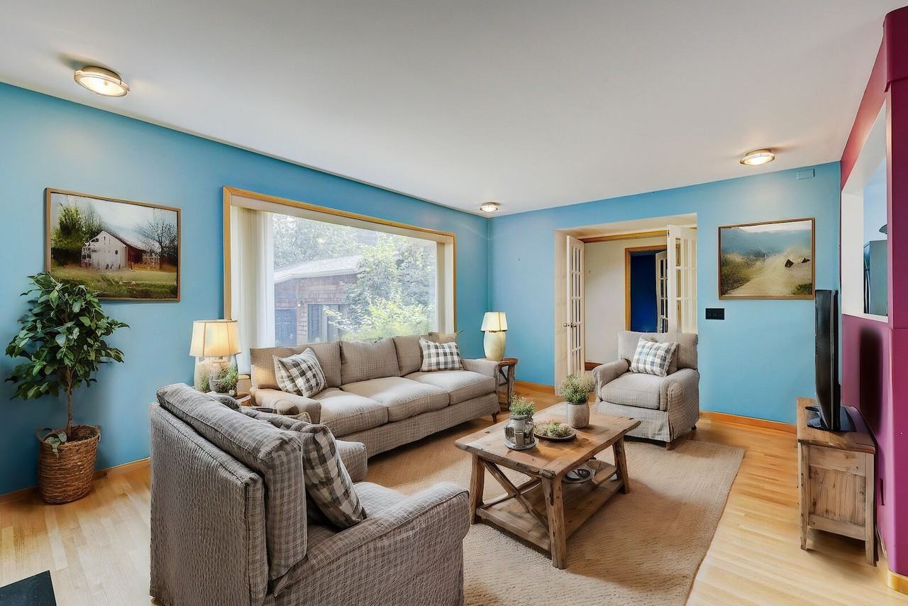 6827 Bow Cres Nw - Photo 2 of 34