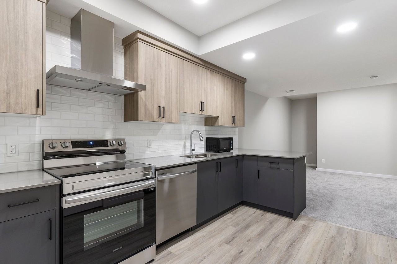 146B Magnolia Way Se - Photo 2 of 32