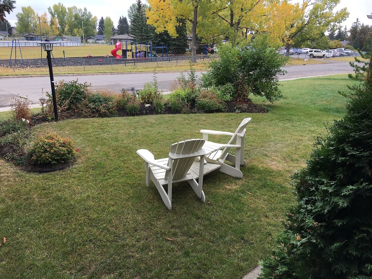 6019 34 St Sw - Photo 2 of 9